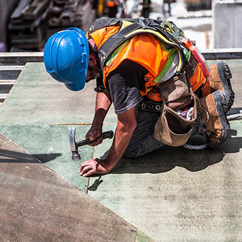 charpentier travail toiture